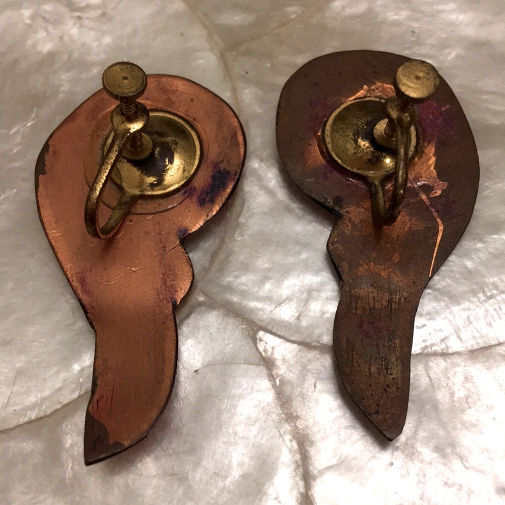 VTG💔”Broken Heart” Enameled Copper Screw-back Earrings - Picture 4 of 5